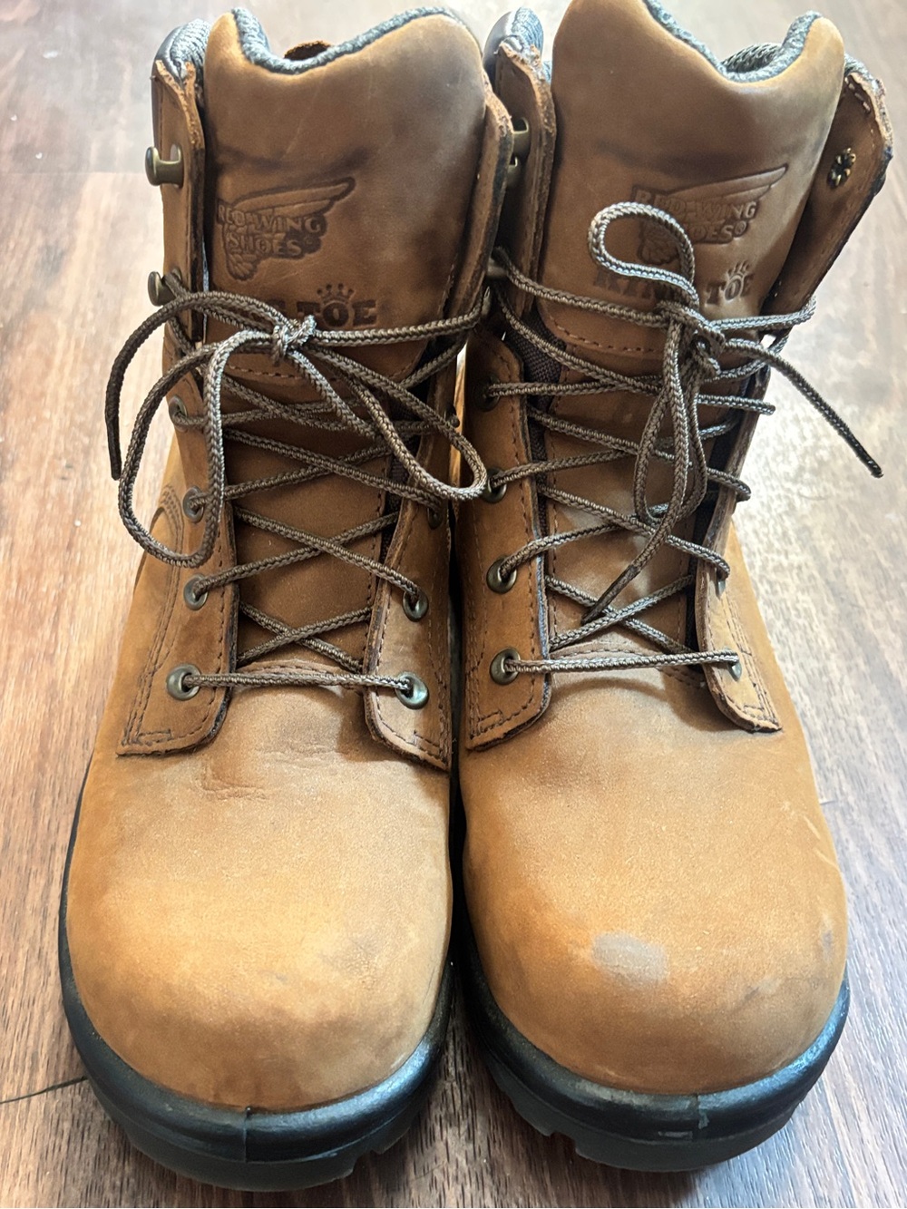Red Wing King Toe Women's 6-inch Waterproof Safety Toe Boot size 9.5 work hiking